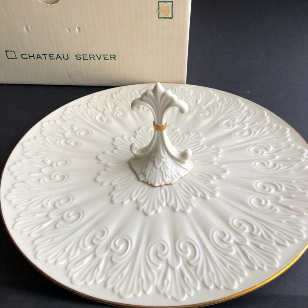 Lenox Chateau Sculpted Center Handled Server with